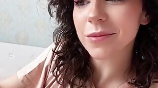 Sexy Brunette Mama Fiona - OnlyFans - Hardcore